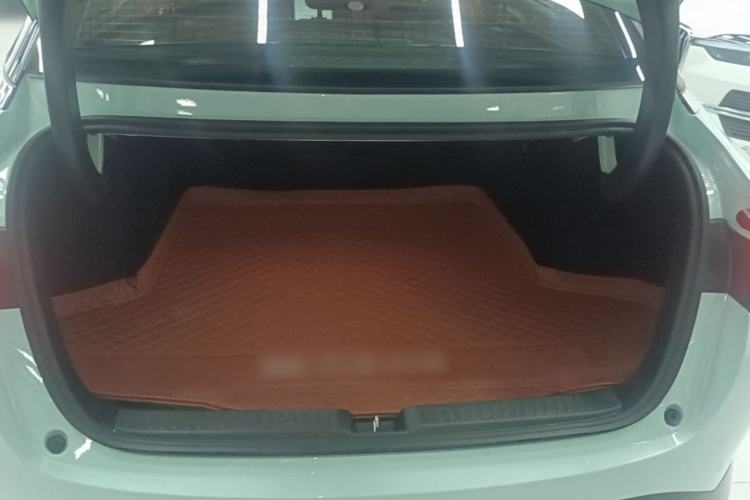 Used XPeng P5 2022 460E+ Trunk