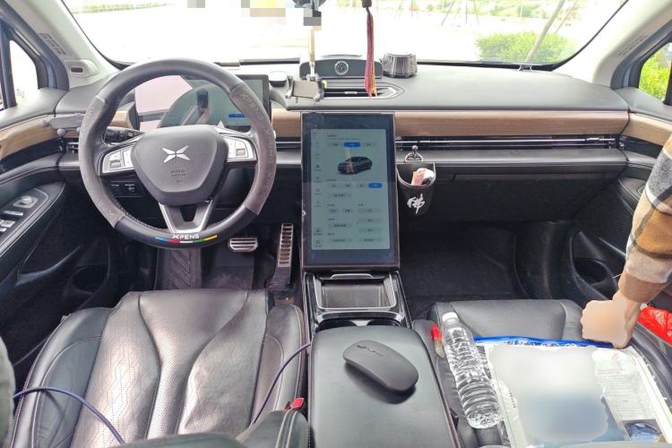 Used XPeng P5 2022 550E Center Console