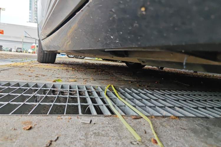 Used XPeng P5 2022 550P Chassis Front Right