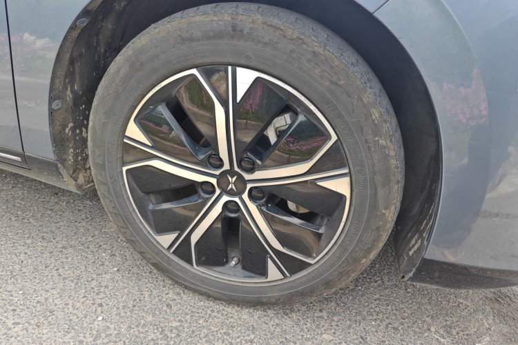 Used XPeng P5 2022 550E Exterior 1