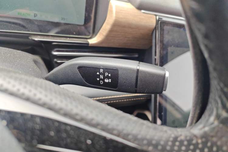 Used XPeng P5 2022 550E Gear Lever