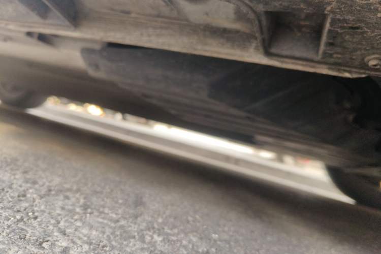 Used XPeng P5 2022 550E Chassis Front Right