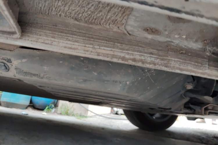 Used XPeng P5 2022 550E Chassis Front Right
