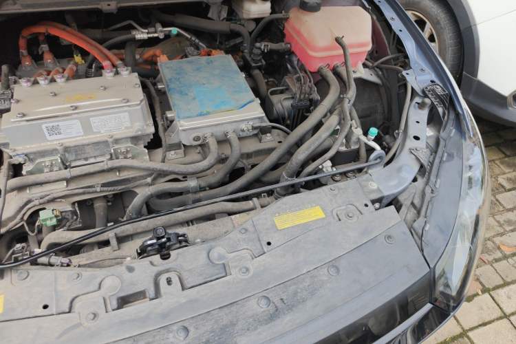 Used XPeng P5 2022 460E+ Engine Bay Left
