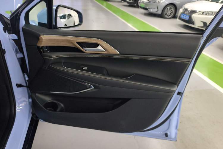 Used XPeng P5 2022 460E+ Interior 2