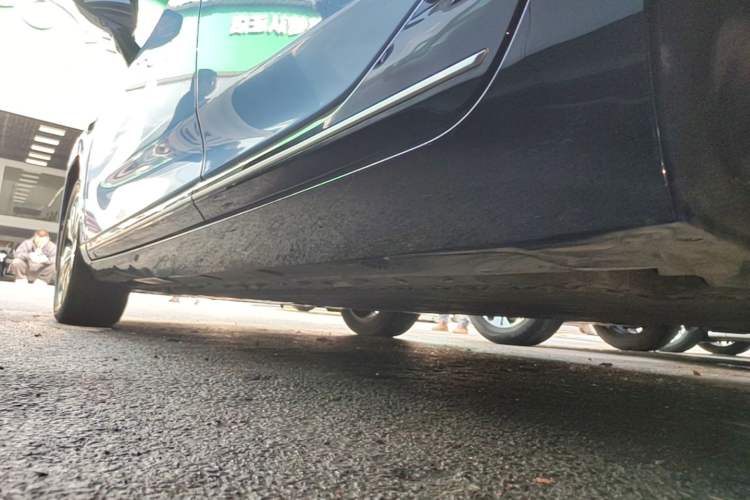 Used XPeng P5 2022 460E Left Side Sill