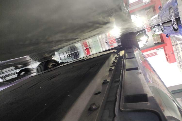 Used XPeng P5 2022 550E Left Side Sill
