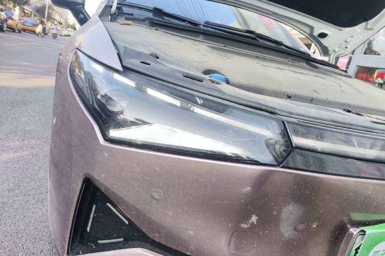 Used XPeng P5 2022 550E Right Front Headlight