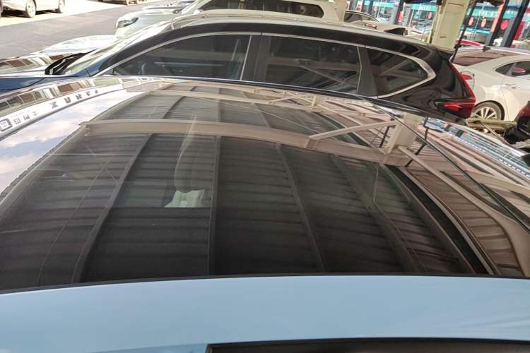 Used XPeng P5 2022 460E Roof