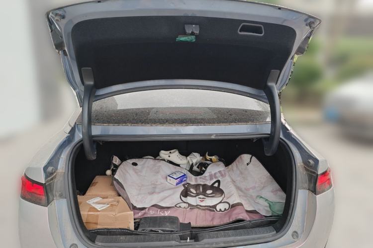 Used XPeng P5 2022 460P Trunk