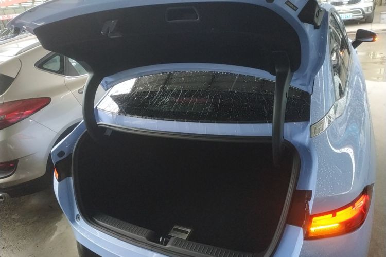 Used XPeng P5 2022 460E+ Trunk