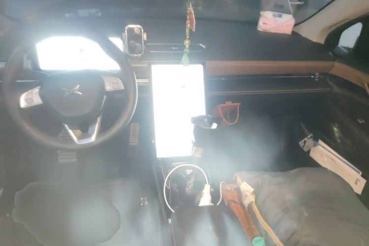 Used XPeng P5 2022 550E Center Console