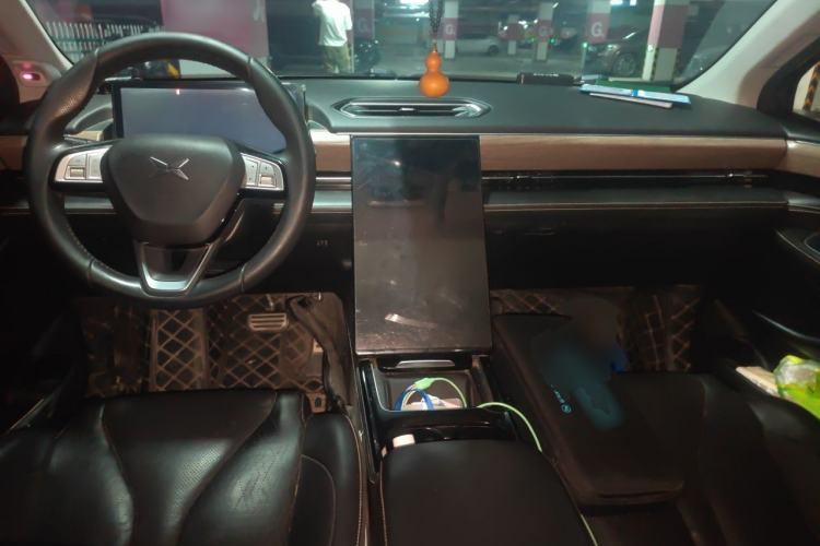Used XPeng P5 2022 550P Center Console