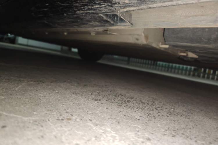 Used XPeng P5 2022 550P Chassis Front Right