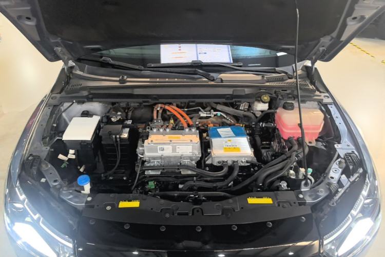 Used XPeng P5 2022 460E+ Engine Bay