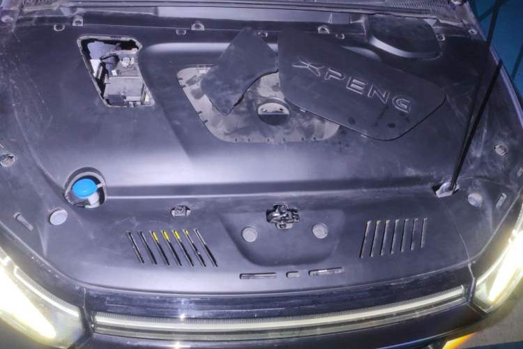 Used XPeng P5 2022 460E+ Engine Bay