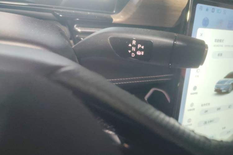 Used XPeng P5 2022 460E+ Gear Lever