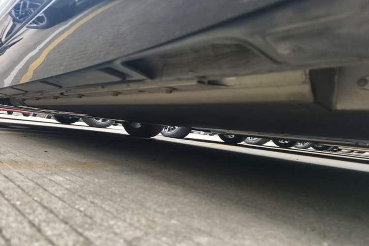 Used XPeng P5 2022 460E+ Left Side Sill