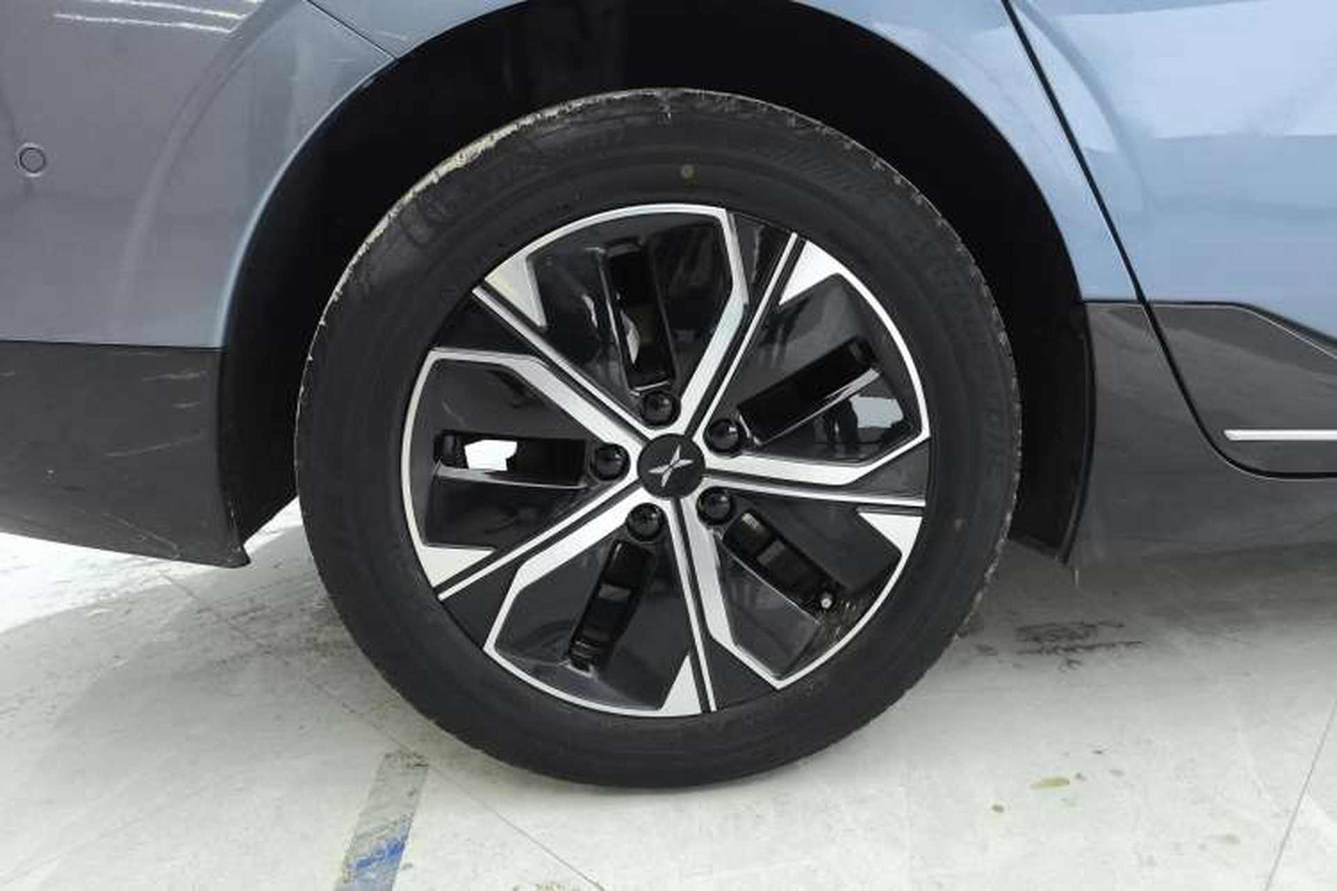 Used XPeng P5 2022 550E Right Rear Wheel Hub