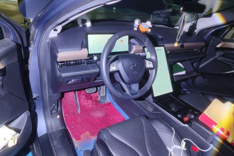 Used XPeng P5 2022 460E+ Steering Wheel
