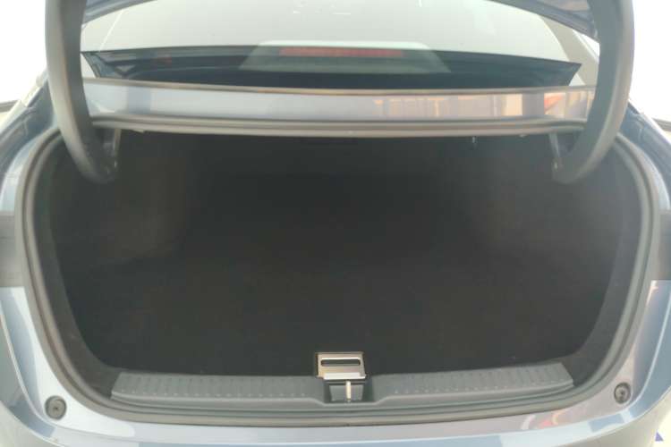 Used XPeng P5 2022 460E+ Trunk