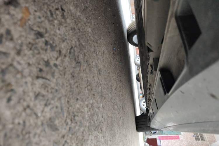 Used XPeng P5 2022 600P Chassis Front Left