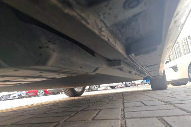 Used XPeng P5 2022 460E+ Chassis Front Left