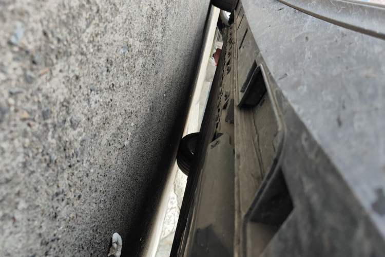 Used XPeng P5 2022 600P Chassis Front Right