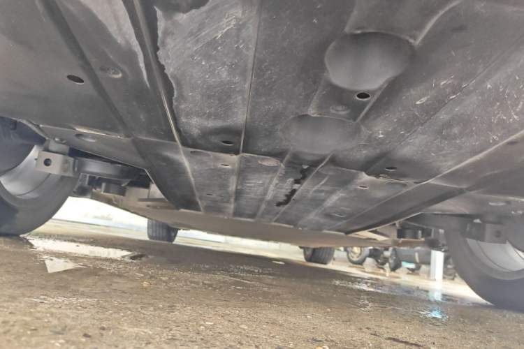 Used XPeng P5 2022 550E Chassis Rear