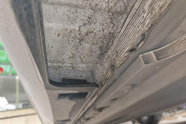 Used XPeng P5 2022 550E Chassis Rear Left