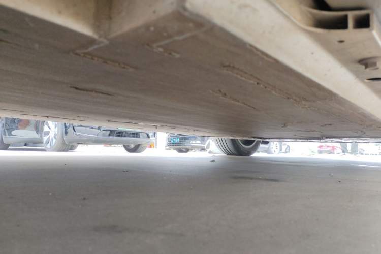 Used XPeng P5 2022 550E Chassis Rear Right