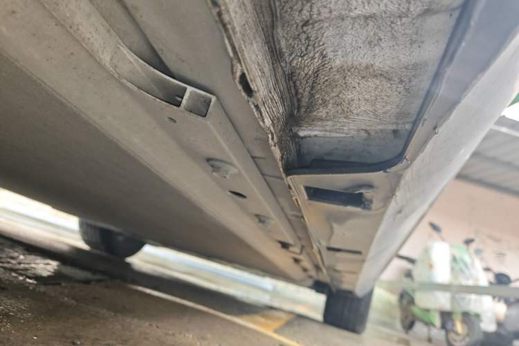 Used XPeng P5 2022 550E Chassis Rear Right
