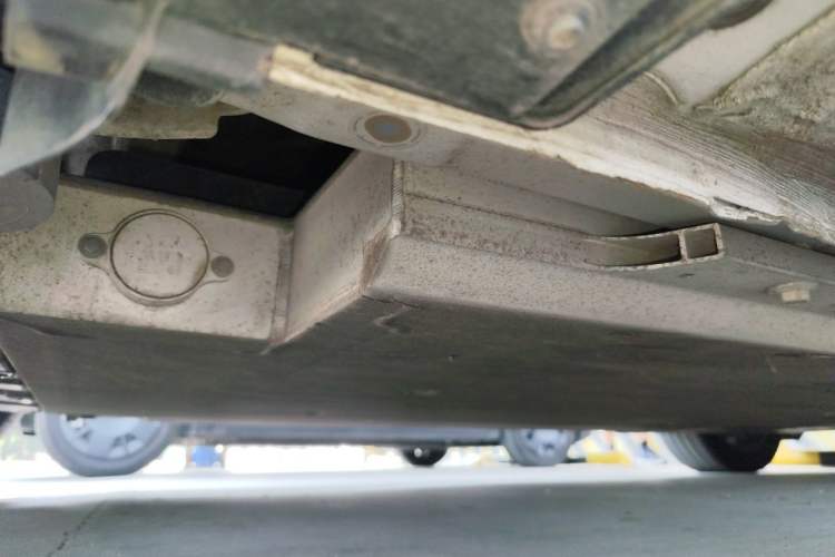 Used XPeng P5 2022 550E Chassis Rear Right