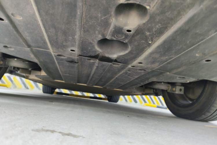 Used XPeng P5 2022 550E Chassis Rear