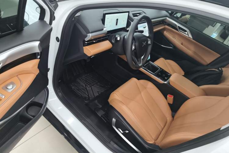 Used XPeng P5 2022 460E+ Driver Seat