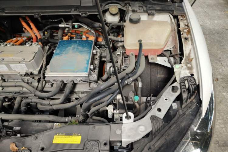 Used XPeng P5 2022 460E+ Engine Bay Left