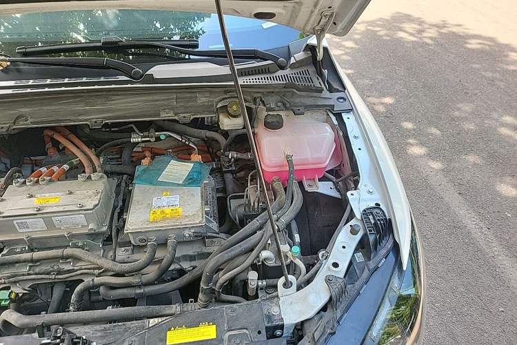 Used XPeng P5 2022 460E+ Engine Bay Left