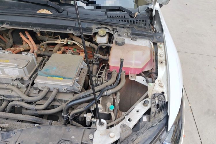 Used XPeng P5 2022 550E Engine Bay Left