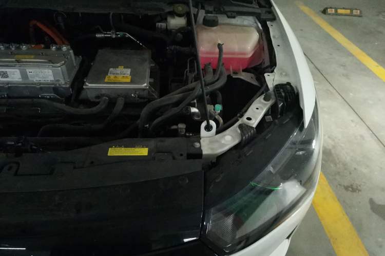 Used XPeng P5 2022 460E+ Engine Bay Left