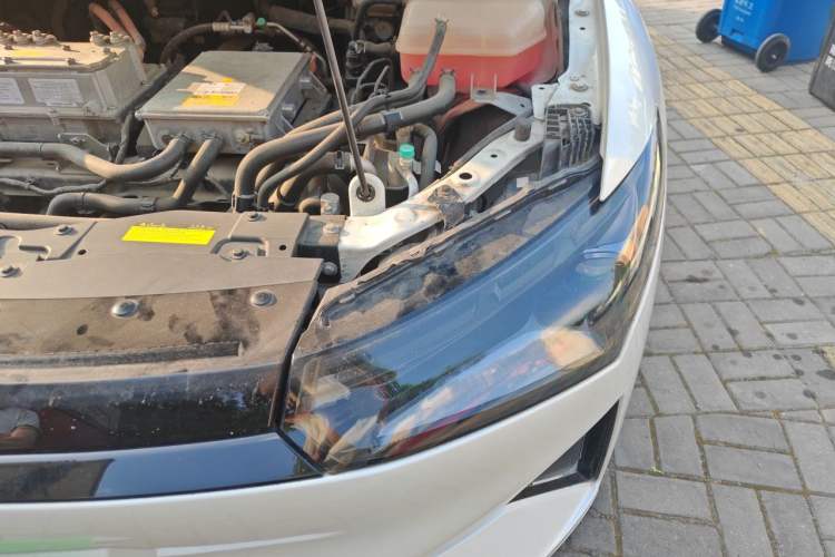 Used XPeng P5 2022 460E+ Engine Bay Left