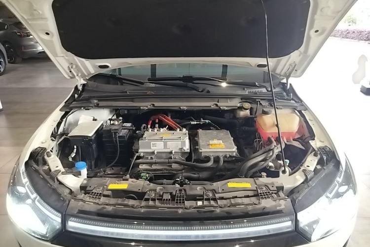 Used XPeng P5 2022 460E+ Engine Bay