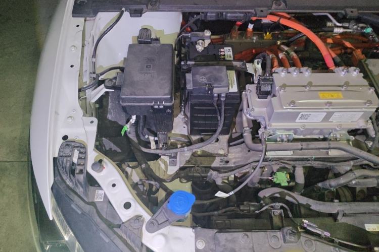 Used XPeng P5 2022 550E Engine Bay Right