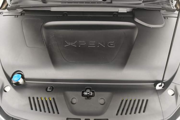 Used XPeng P5 2022 460E+ Engine Bay