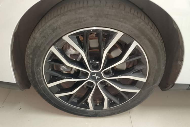Used XPeng P5 2022 550P Exterior 4