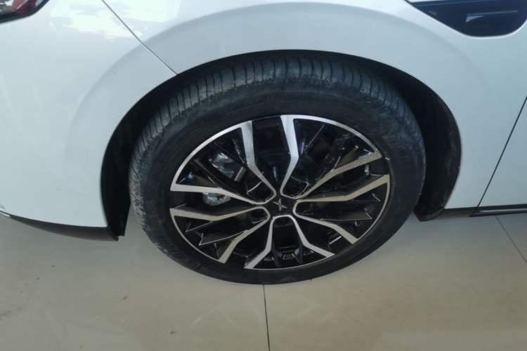 Used XPeng P5 2022 460E+ Exterior 4