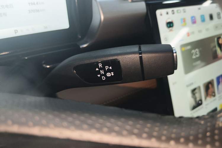 Used XPeng P5 2022 460E+ Gear Lever