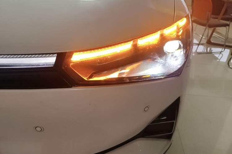 Used XPeng P5 2022 550P Left Front Headlight