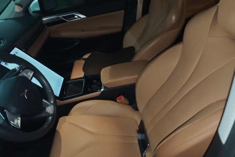 Used XPeng P5 2022 550E Left Front Seat