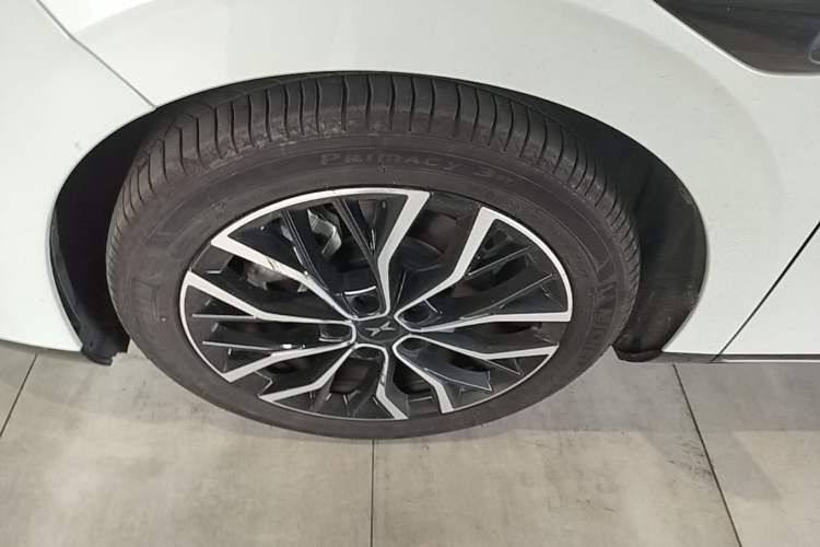 Used XPeng P5 2022 460E+ Left Front Wheel Hub