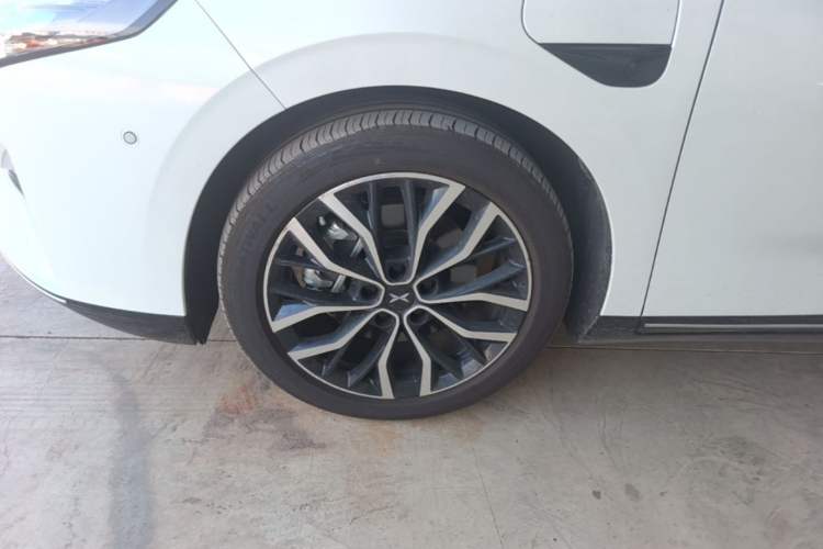 Used XPeng P5 2022 550E Left Front Wheel Hub